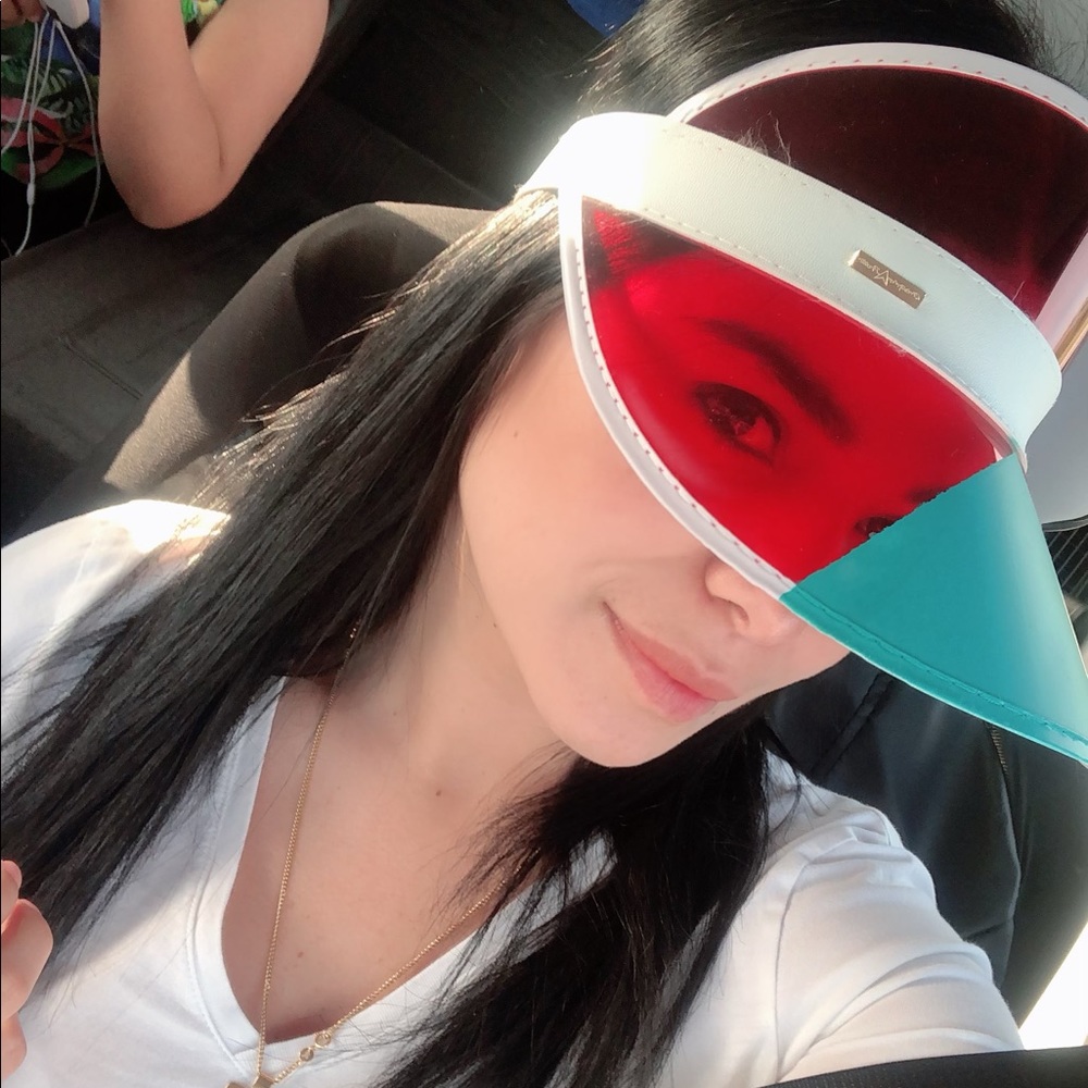 SUMMER VISOR SUNVISOR PVC PLASTIC RED GEOMETRIC